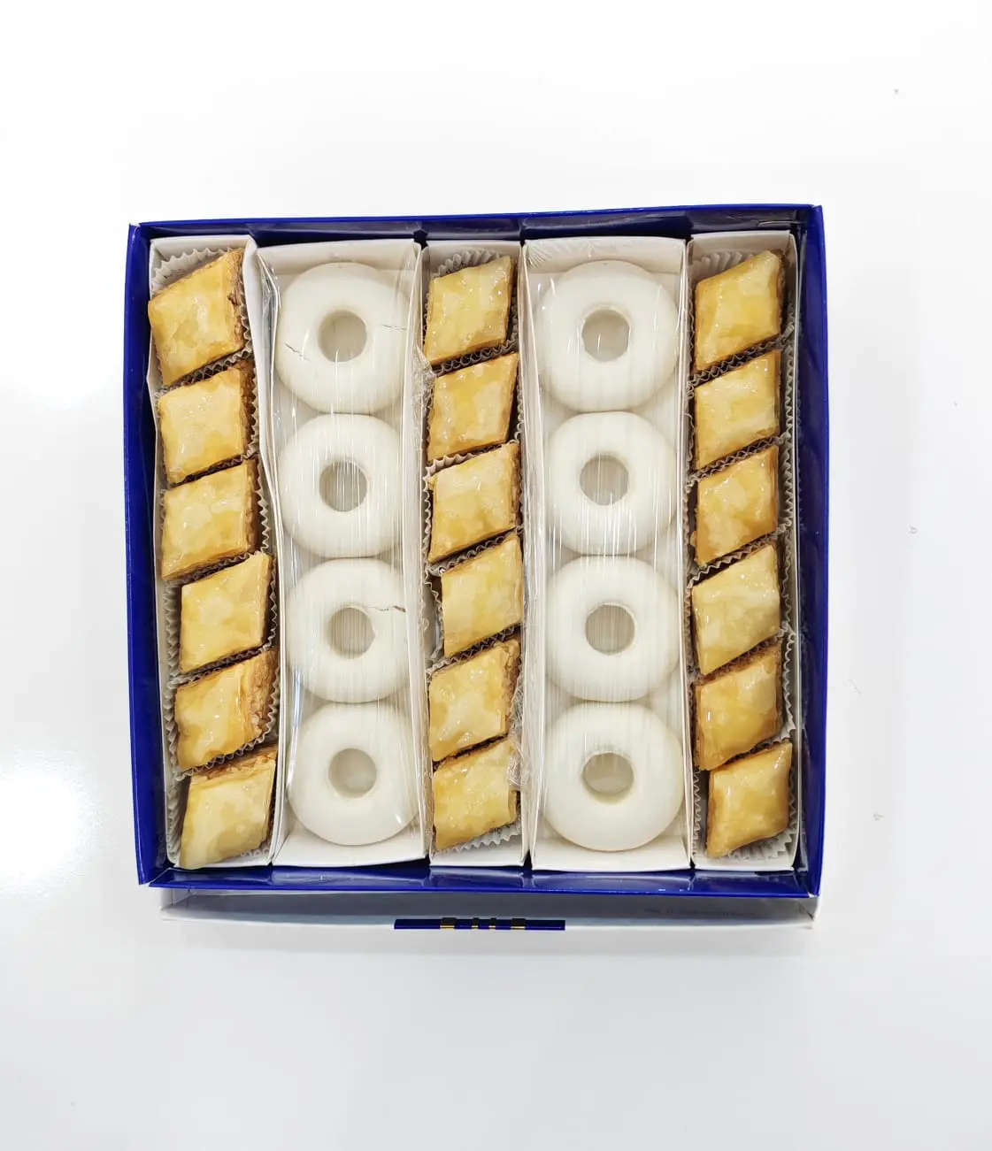 67033297-d5f1-406b-b3ea-30532d6e05c5